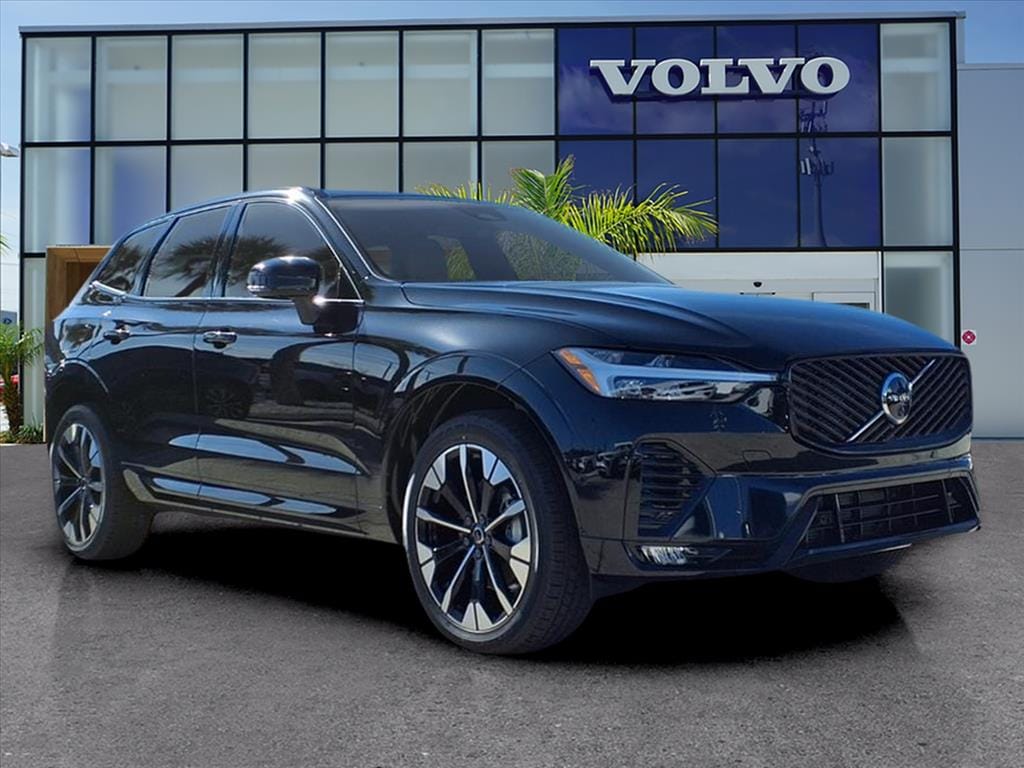 2026 Volvo XC60 Plus's photo