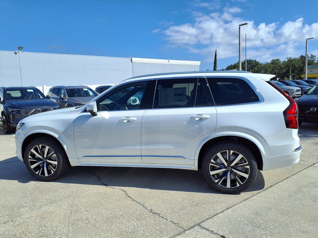 New 2026 Volvo XC90 B5 Core SUV