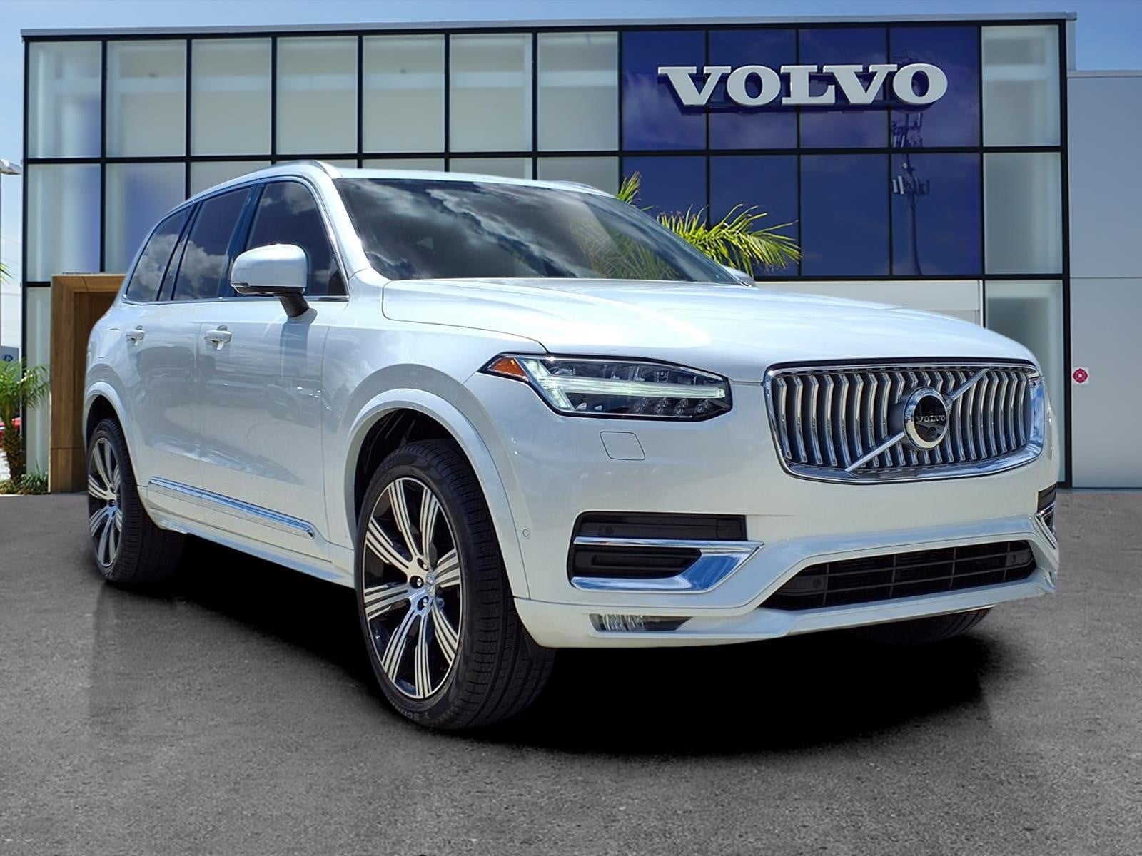 2023 Volvo XC90 B6 Ultimate 7-Seater 4WD's photo