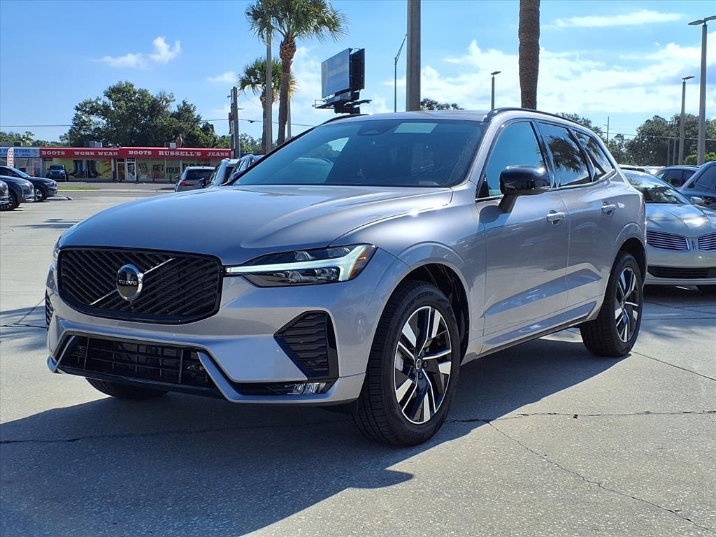 New 2026 Volvo XC60 B5 Core SUV