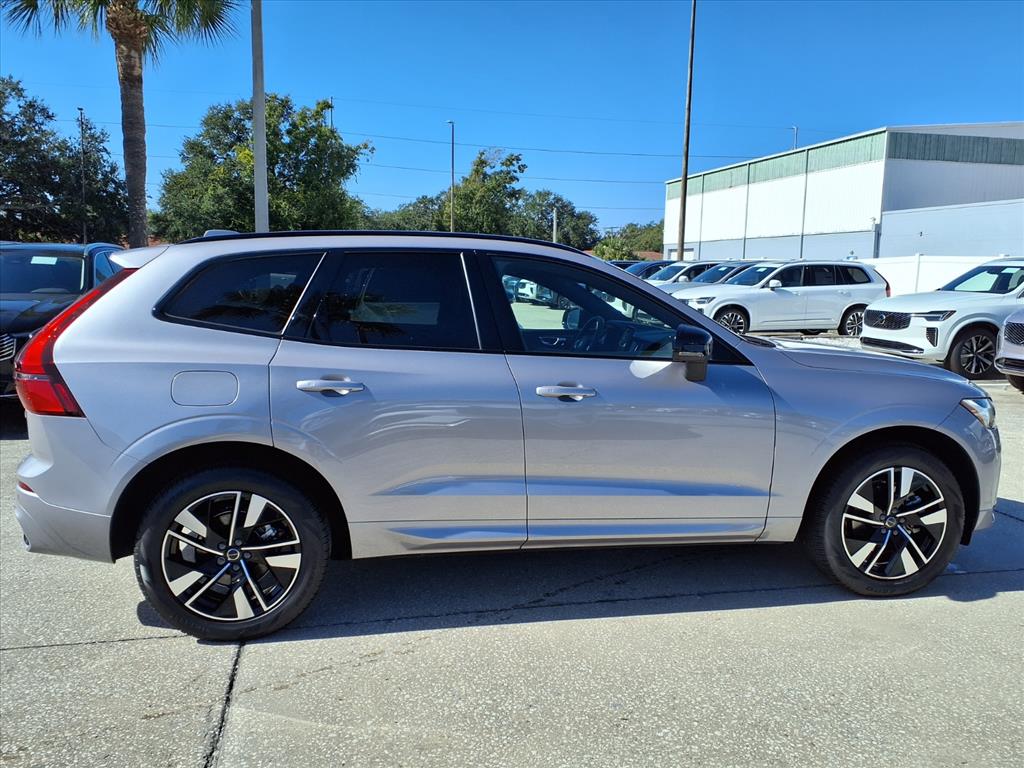 2026 Volvo XC60 Core - Photo 8