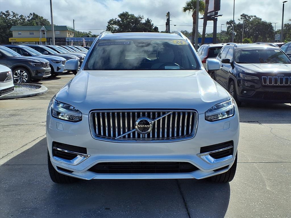 2024 Volvo XC90 Recharge T8 Plus photo 2