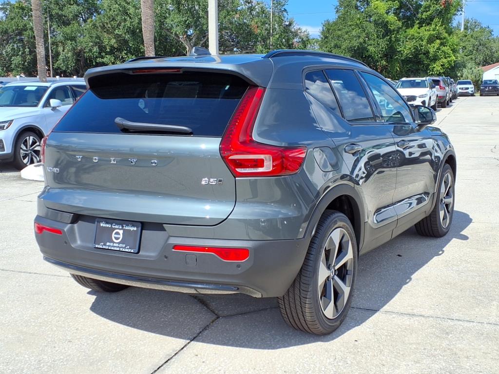 2026 Volvo XC40 Plus - Photo 7