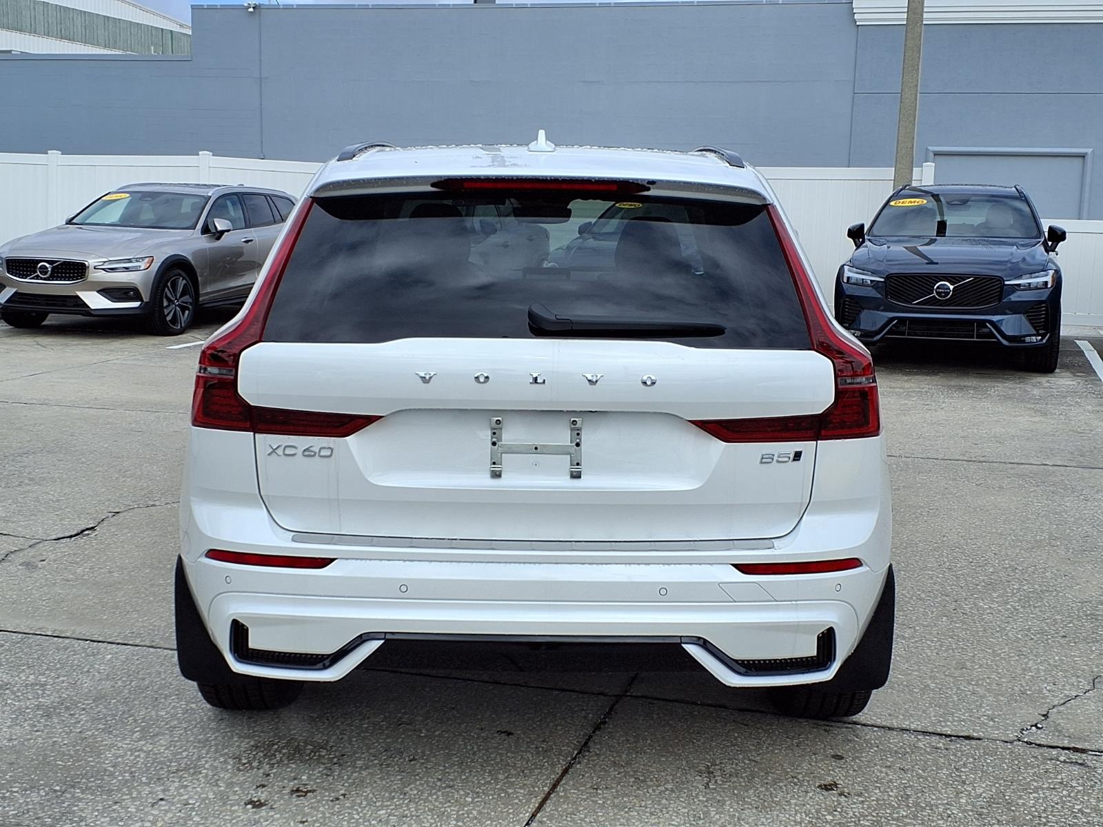2026 Volvo XC60 Ultra - Photo 6