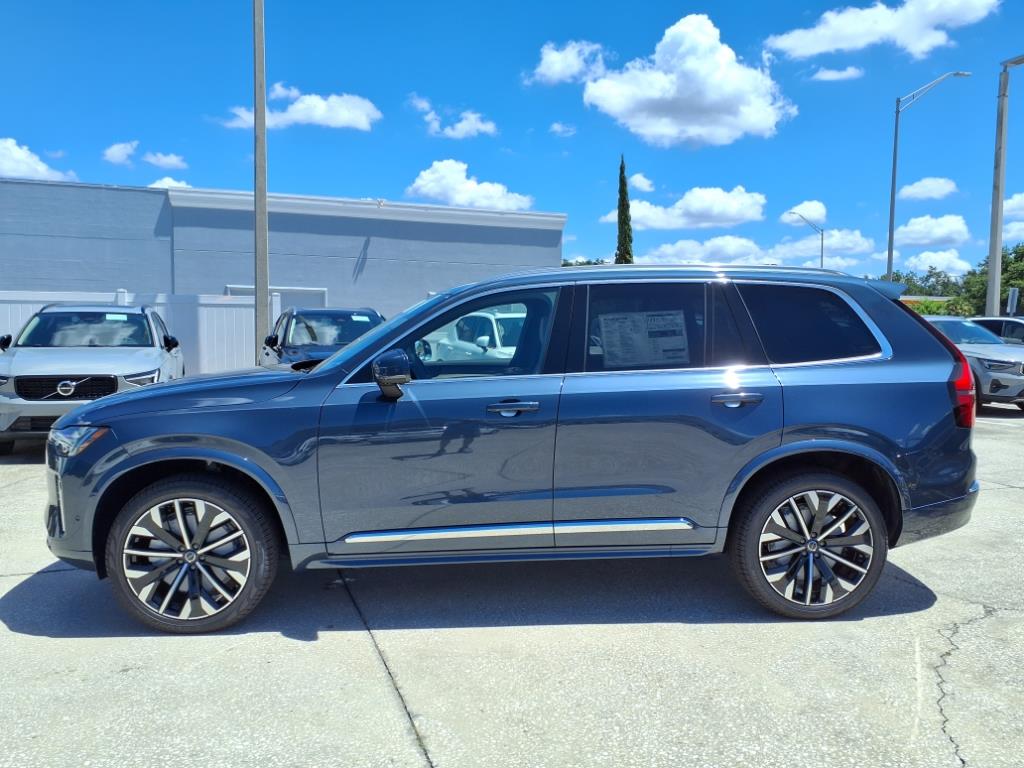 2026 Volvo XC90 Plus photo 4