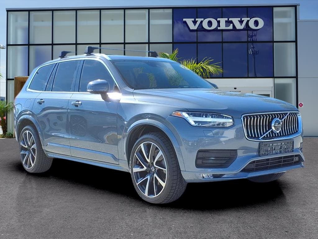 2021 Volvo XC90 Momentum