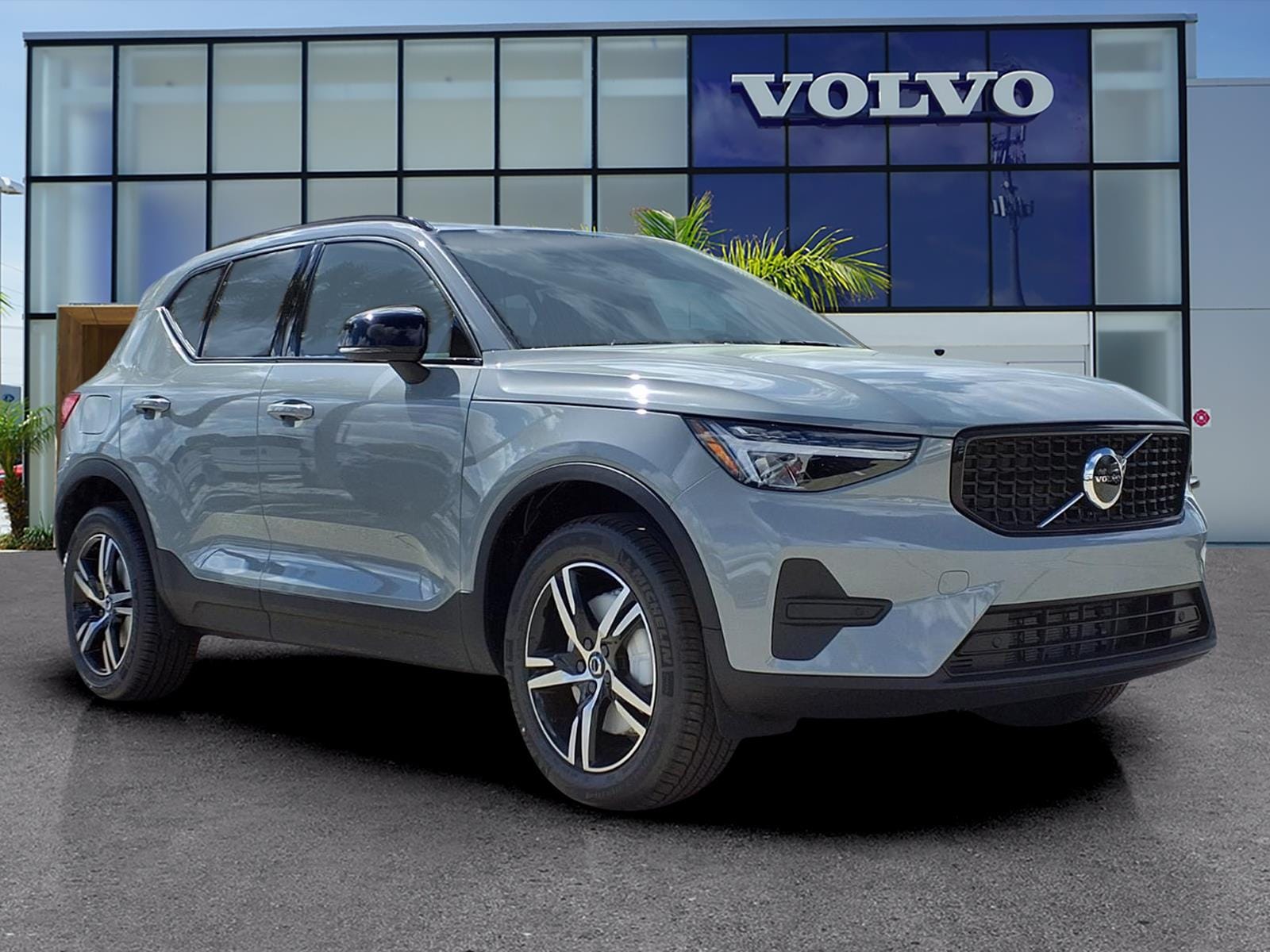 2026 Volvo XC40 B5 Core Dark AWD's photo
