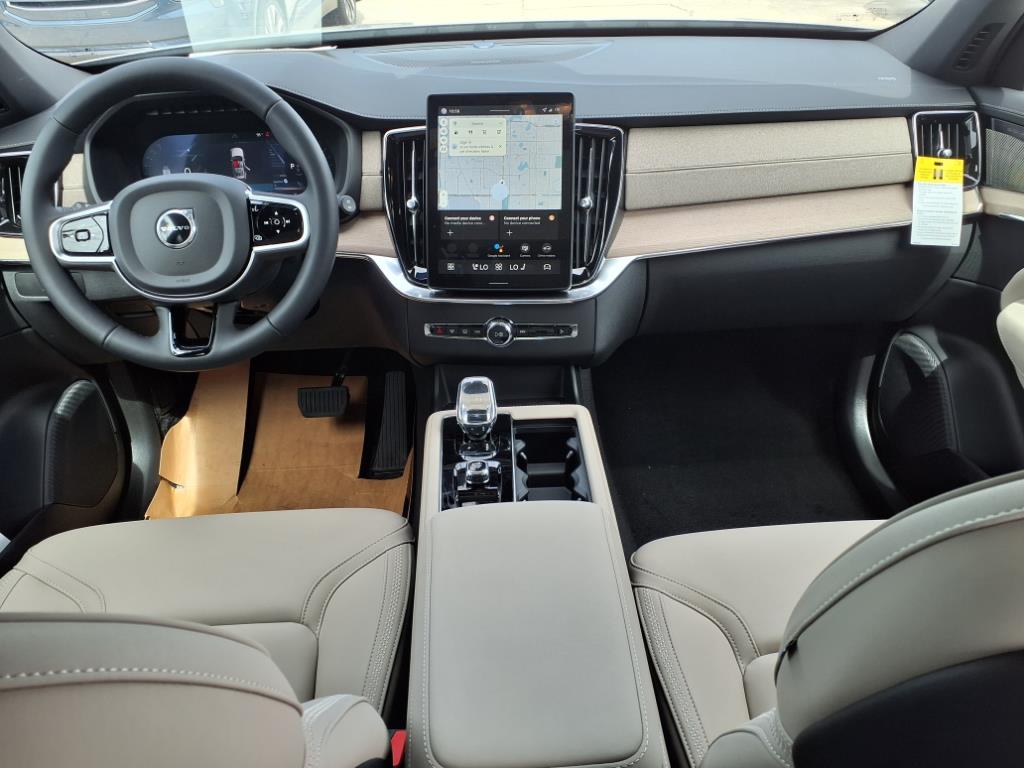 2026 Volvo XC90 Plus - Photo 11