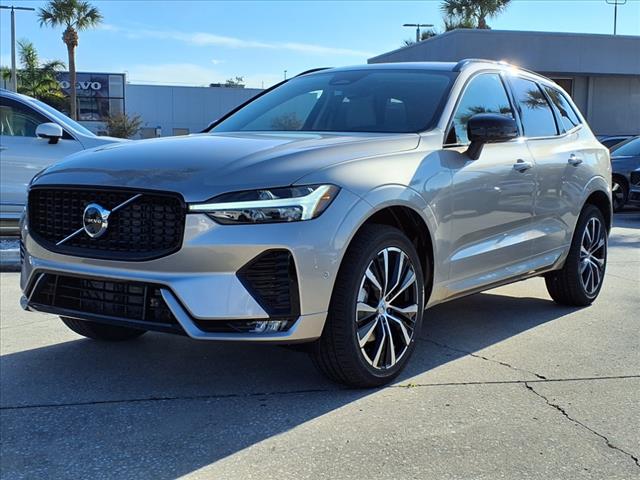 2025 Volvo XC60 B5 Plus photo 3