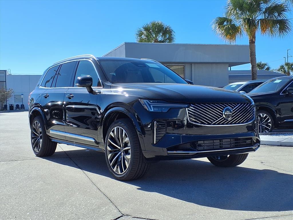 2026 Volvo XC90 Plus's photo