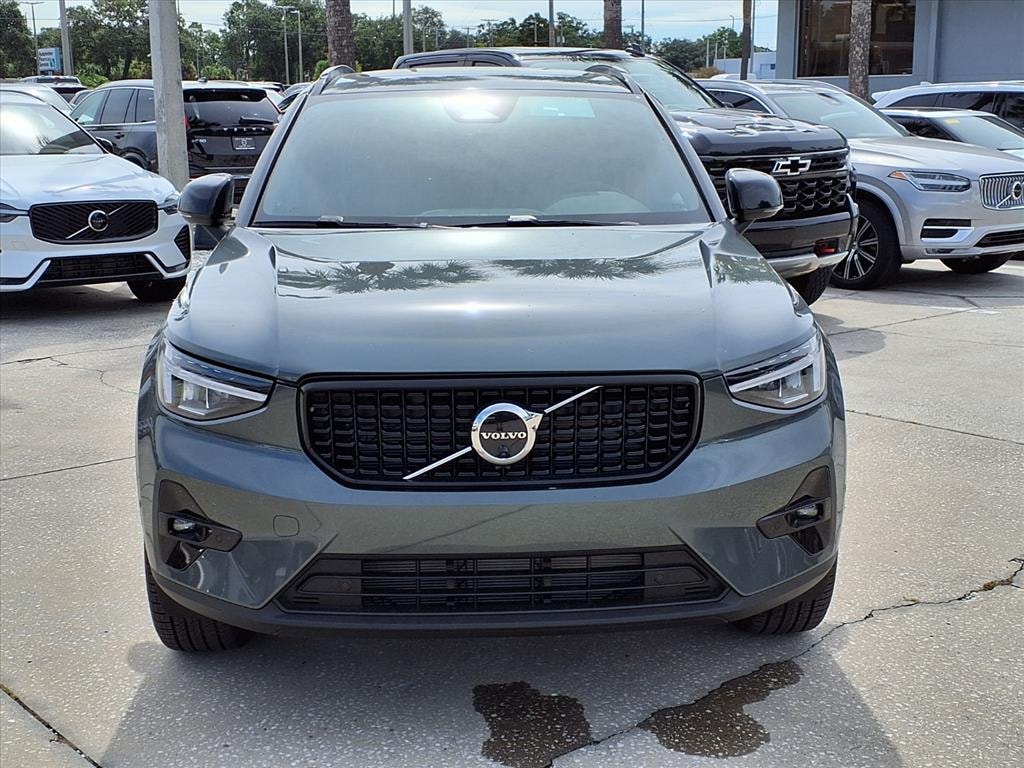 New 2026 Volvo XC40 B4 Plus SUV