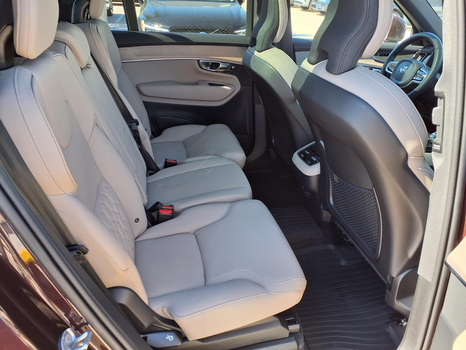 2026 Volvo XC90 Core - Photo 10