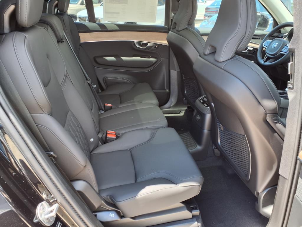 2026 Volvo XC90 Core - Photo 10