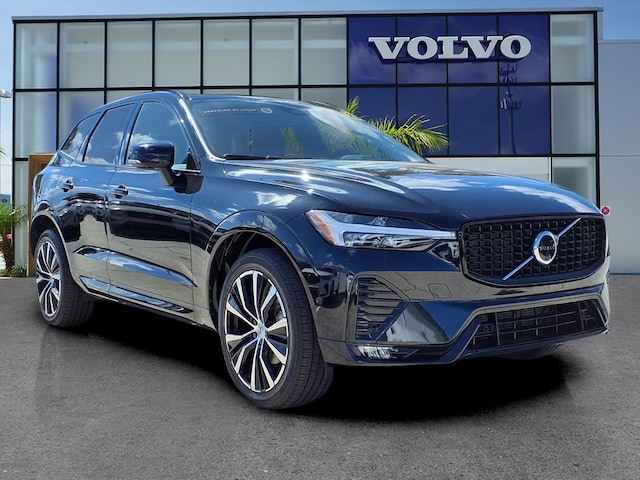 2023 Volvo XC60 B5 Plus Dark Theme SUV