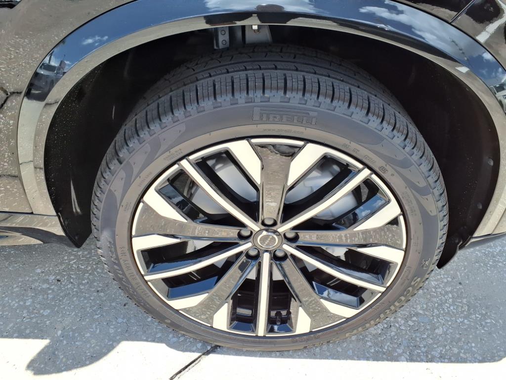 2026 Volvo XC90 Core - Photo 9