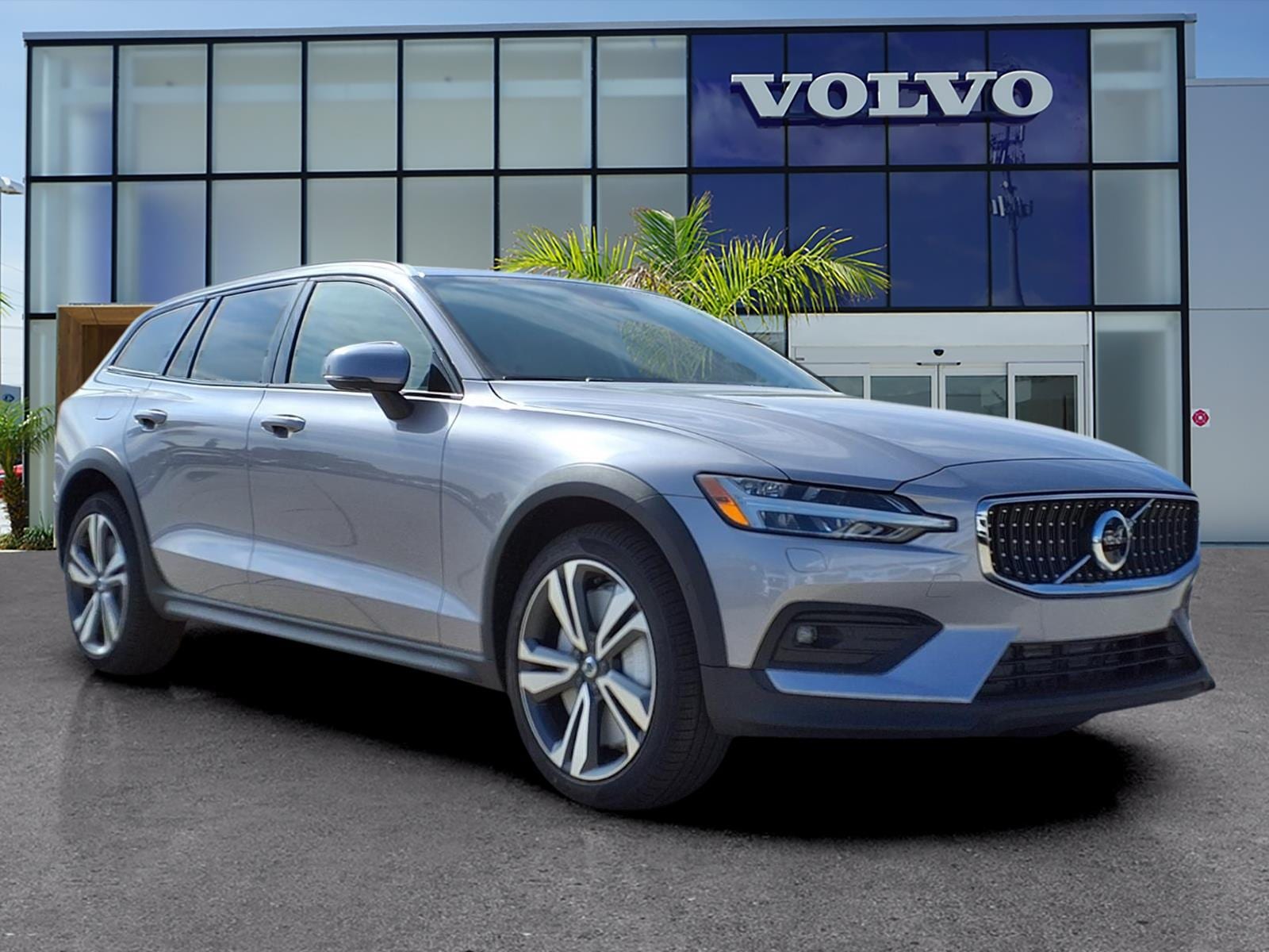 2026 Volvo V60 Cross Country Wagon 
