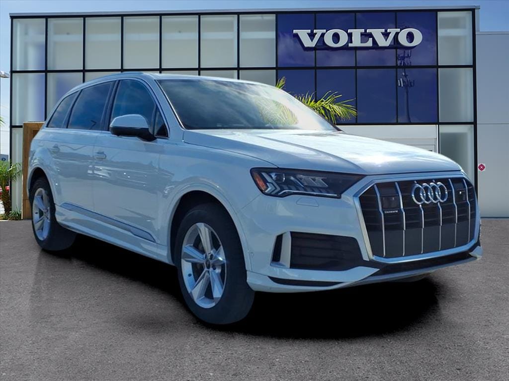 2024 Audi Q7 Premium Plus's photo