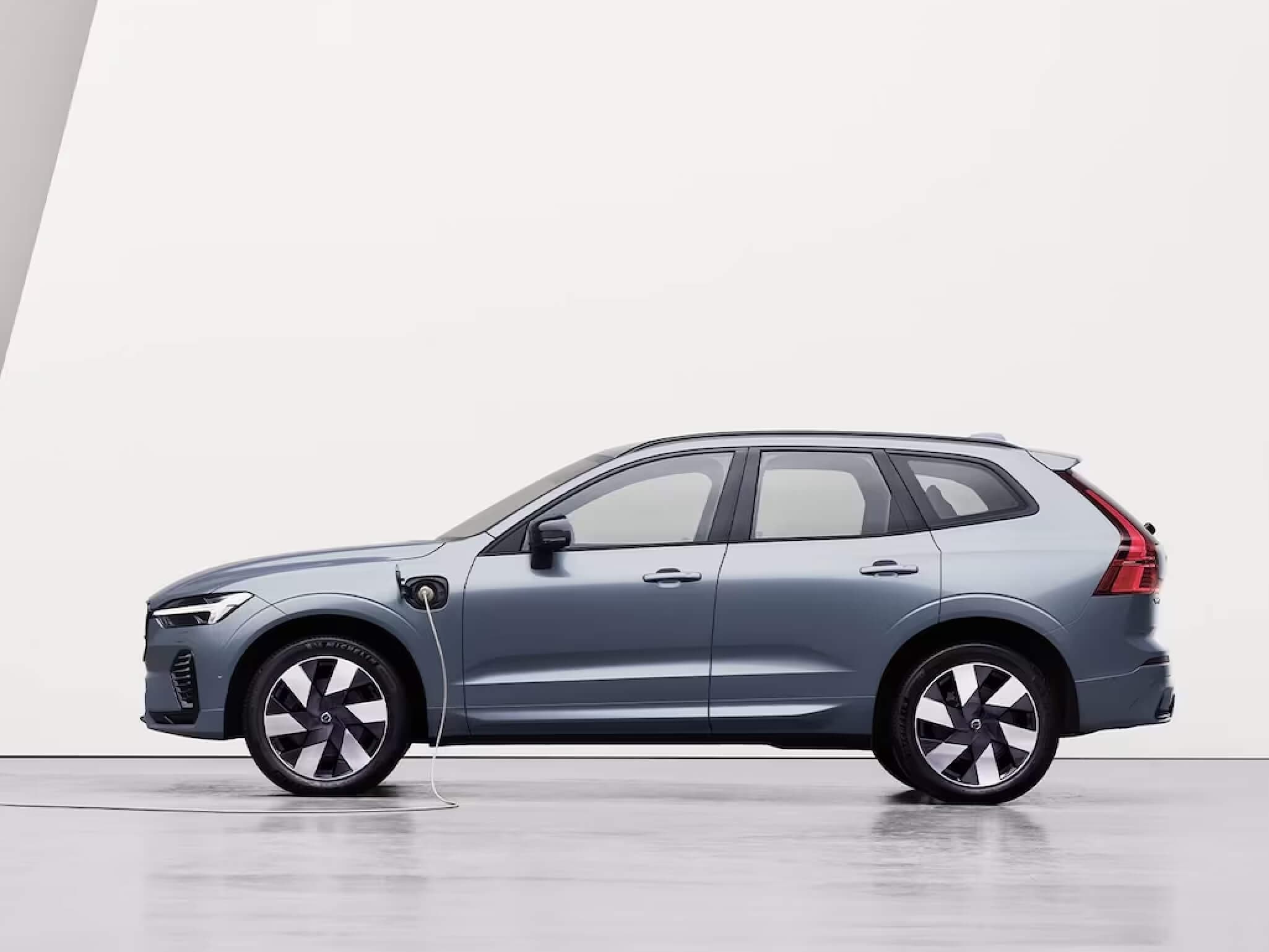 New Volvo XC60 Hybrid For Sale In Tampa, FL