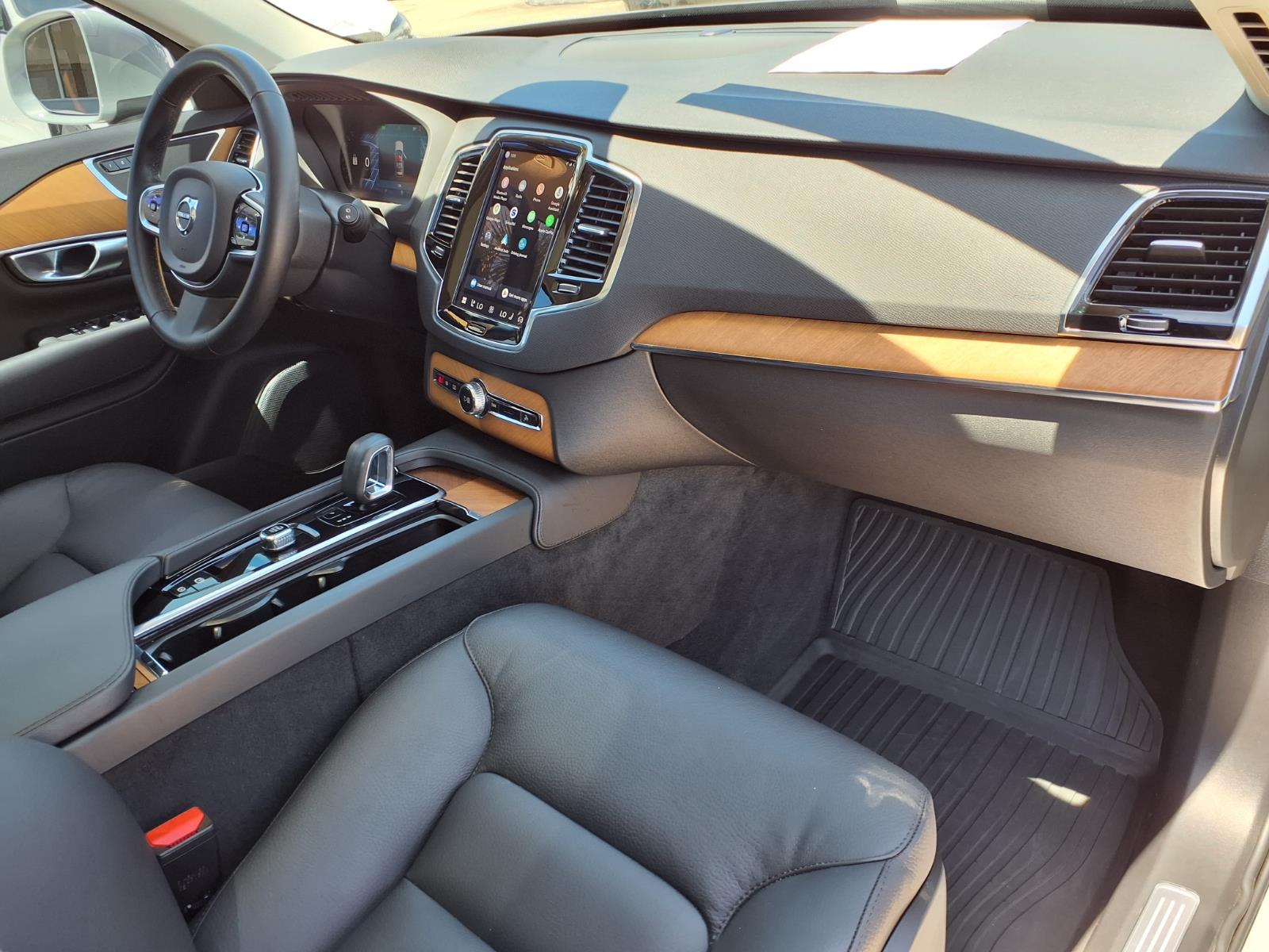 2024 Volvo XC90 Plus - Photo 10