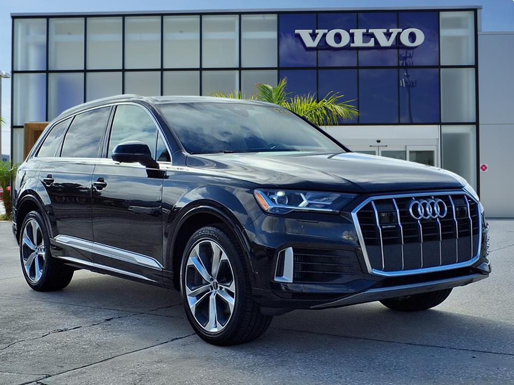 2022 Audi Q7 Premium Plus