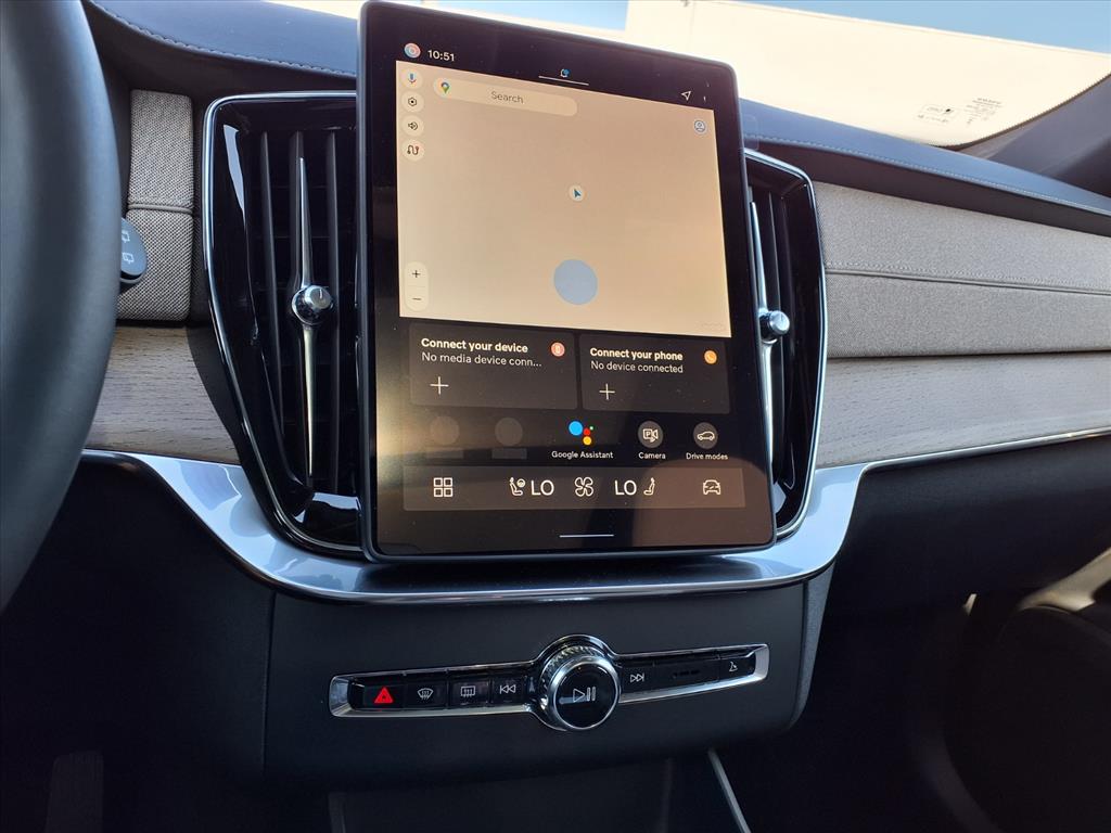 2026 Volvo XC90 Plus - Photo 15