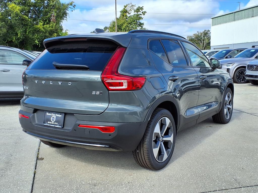 2026 Volvo XC40 Plus - Photo 7