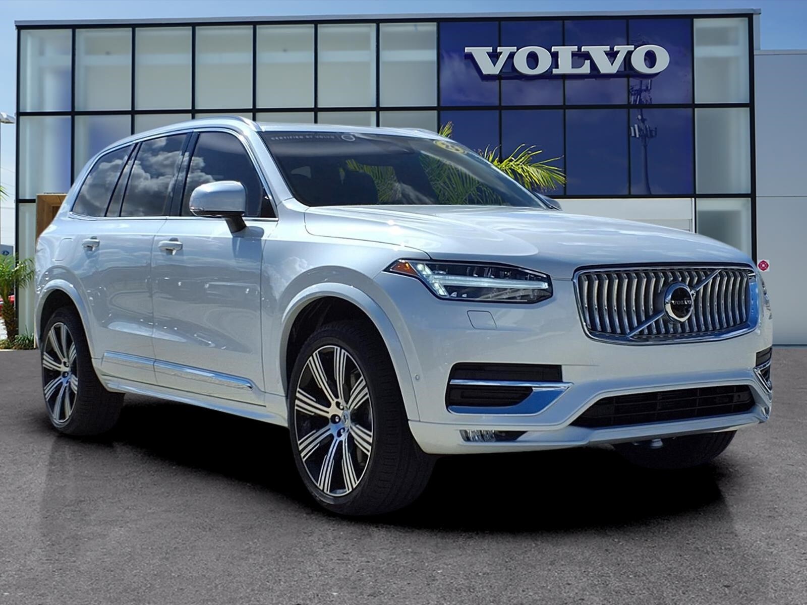 Crystal White 2025 Volvo XC90 SUV / Crossover All-Wheel Drive 8-Speed Automatic