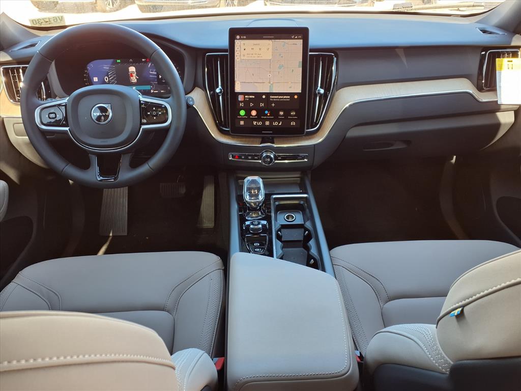 2026 Volvo XC60 Plus - Photo 11