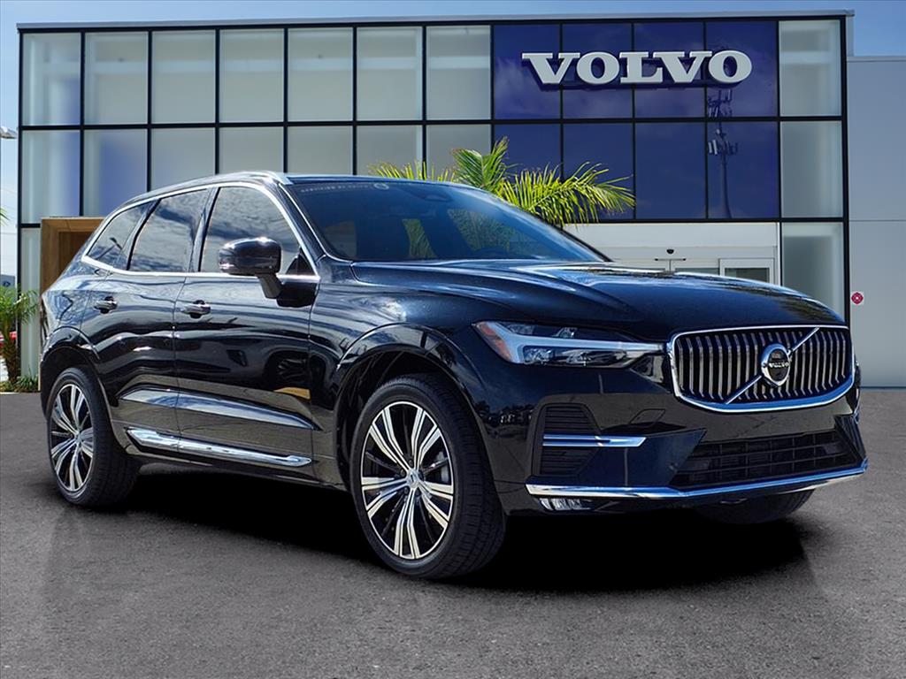 2023 Volvo XC60 Plus's photo