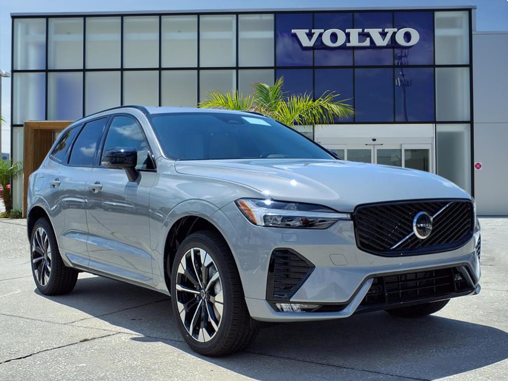 2026 Volvo XC60 Plus's photo