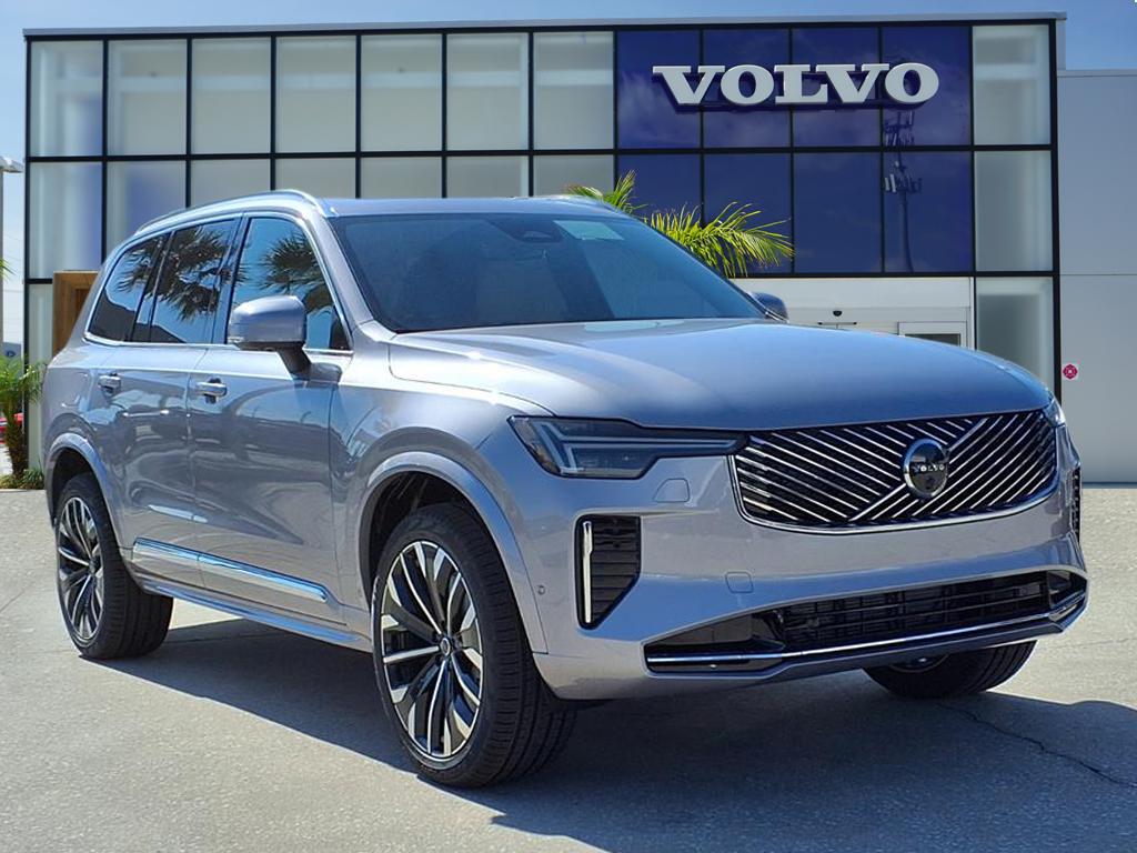 2026 Volvo XC90 Plus's photo