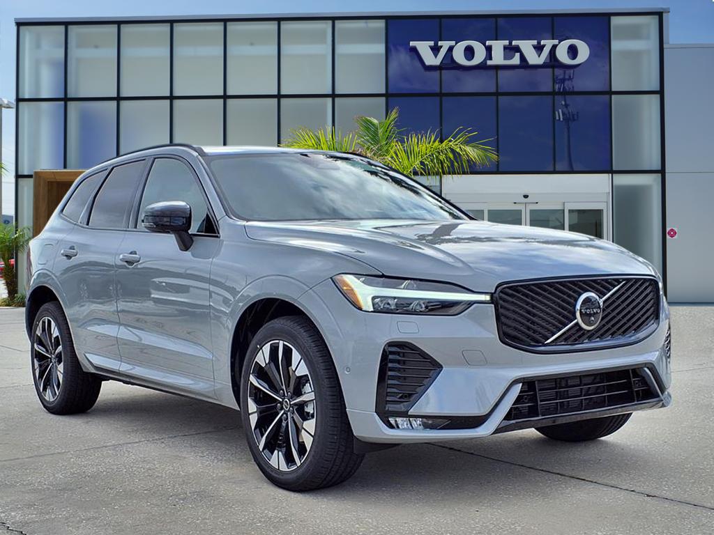 2026 Volvo XC60 Plus's photo