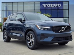 2026 Volvo XC40 B4 Core FWD SUV