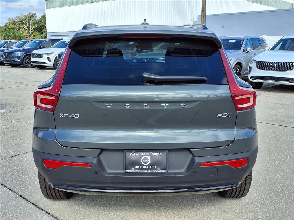 2026 Volvo XC40 Plus - Photo 6