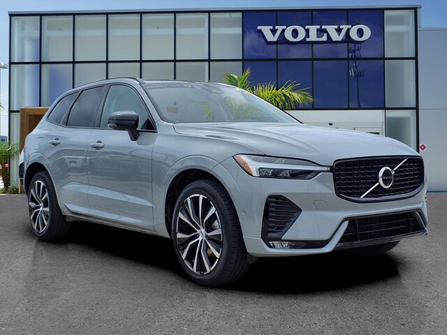 2024 Volvo XC60 B5 Plus Dark Theme SUV