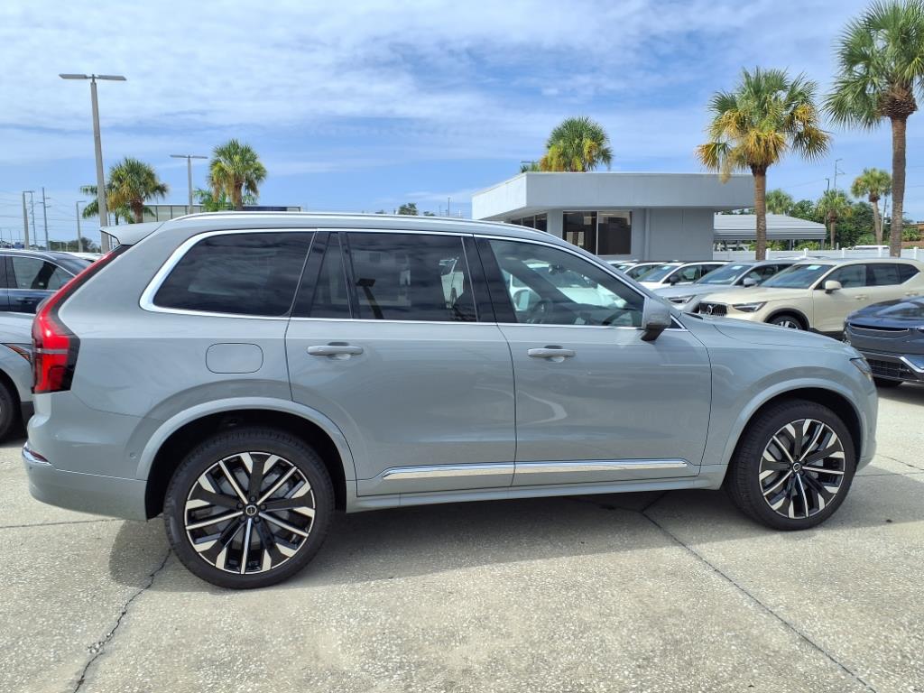 2026 Volvo XC90 Plus - Photo 8
