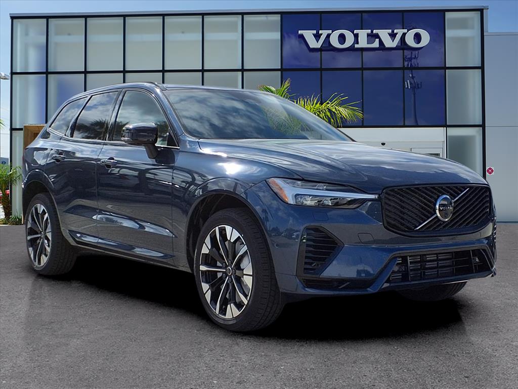 2026 Volvo XC60 plug-in hybrid SUV 