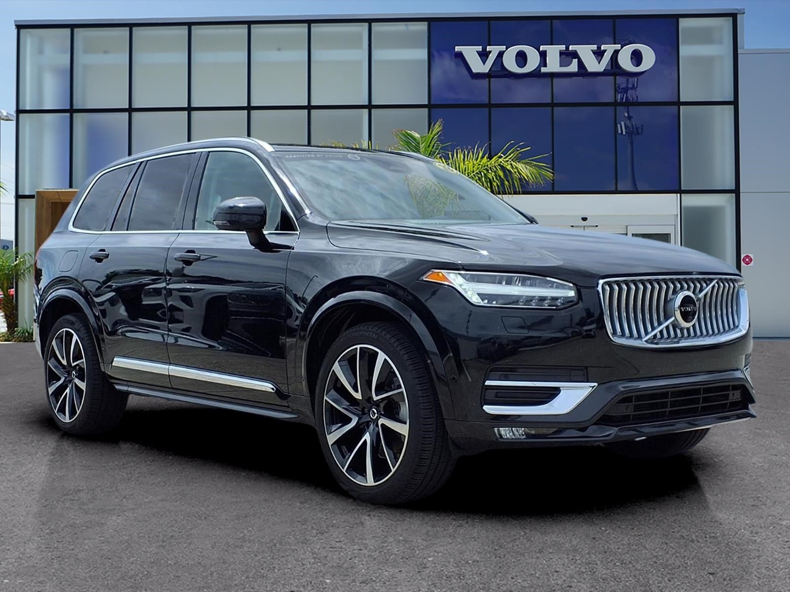 2023 Volvo XC90 B6 Plus 7-Seater 4WD's photo