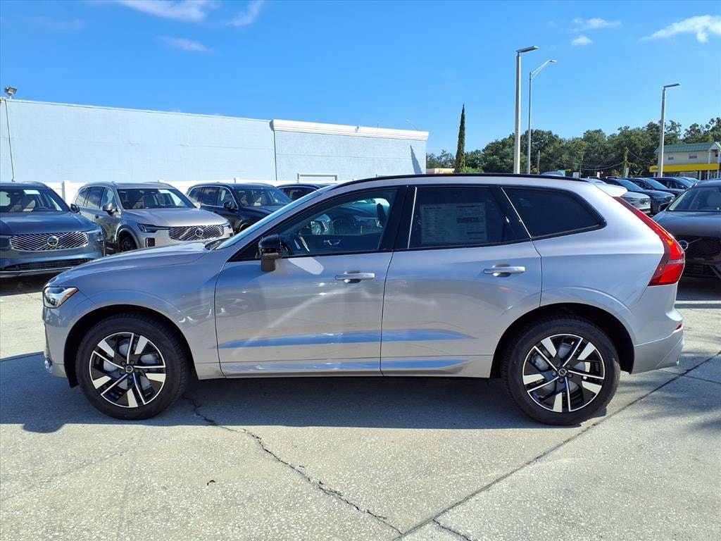 New 2026 Volvo XC60 B5 Core SUV