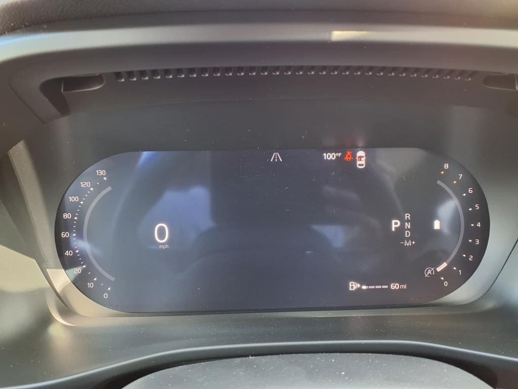 2026 Volvo XC40 Plus - Photo 17