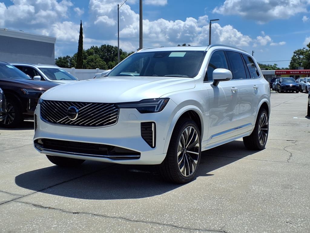 2026 Volvo XC90 photo 3