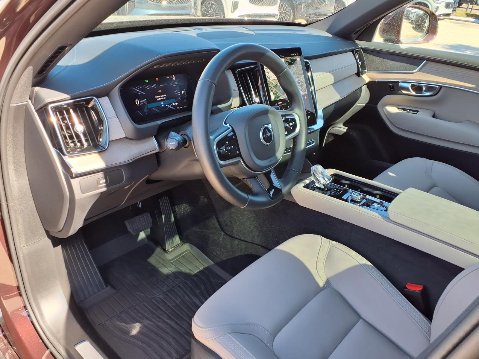 2026 Volvo XC90 Core - Photo 12