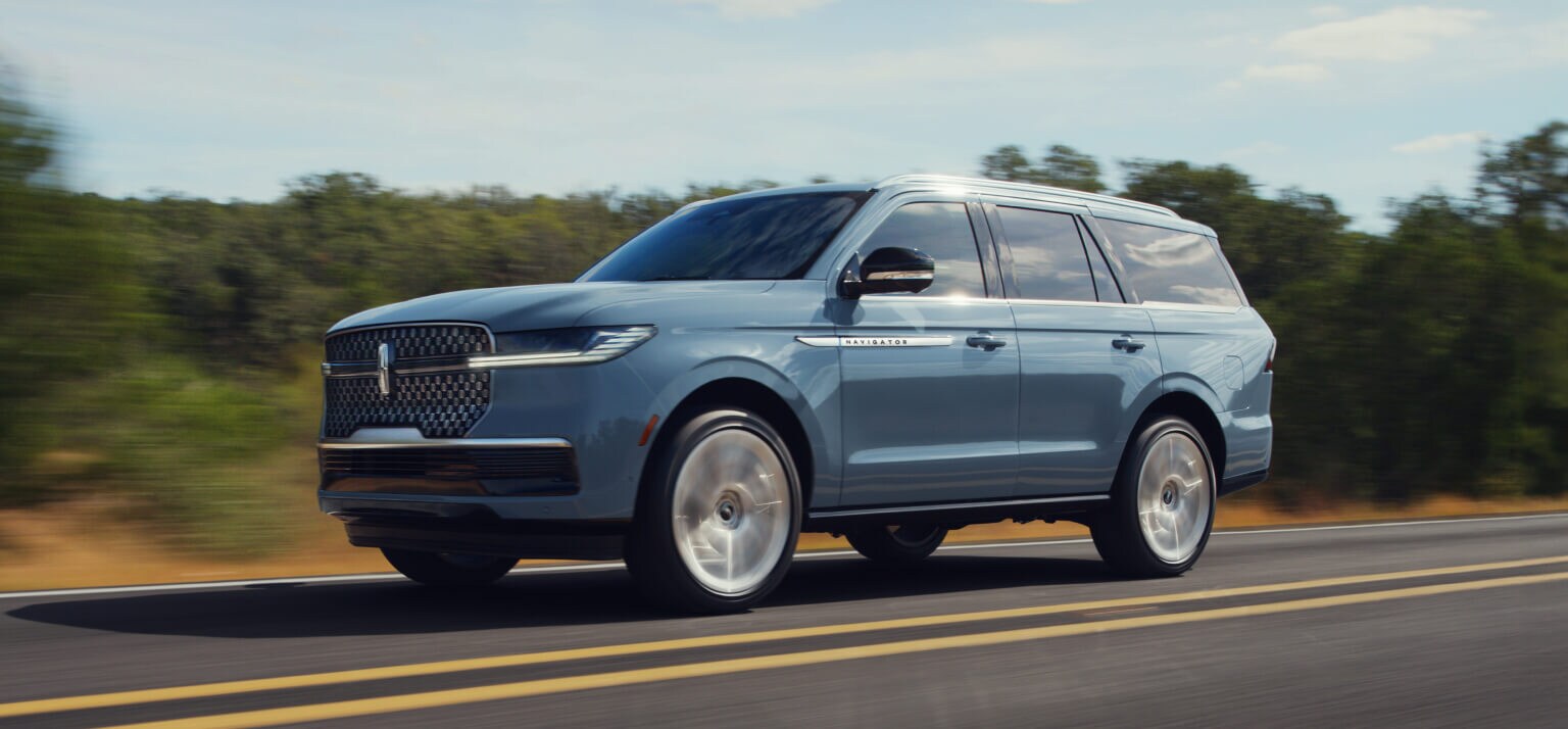Lincoln Navigator 3rd row seating