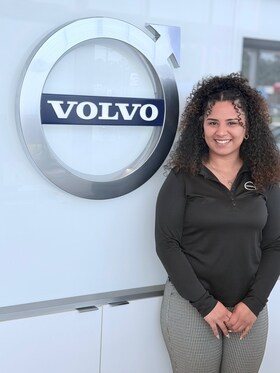 Staff member Jailene Gonzalez from ID_fa818ec5bce3