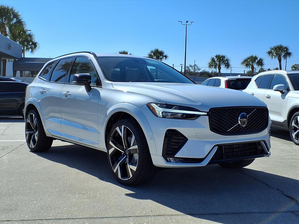2026 Volvo XC60 Ultra's photo