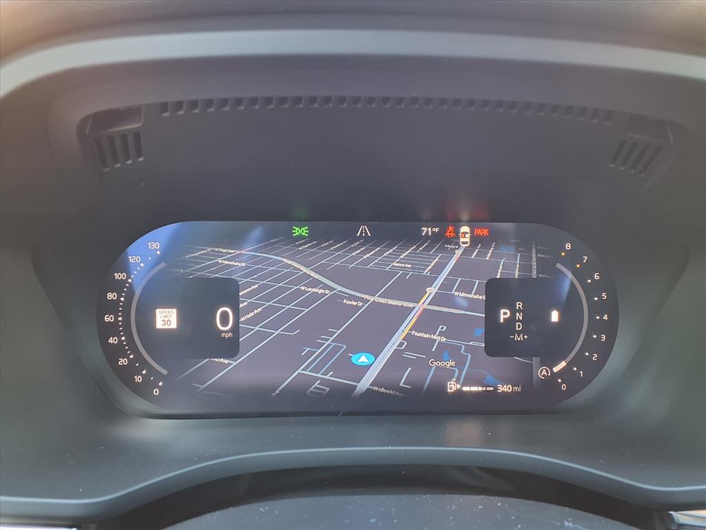 2026 Volvo XC60 Plus - Photo 18