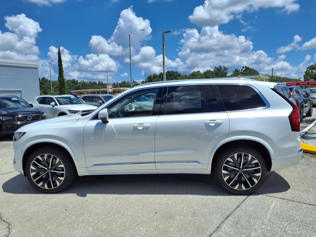 2026 Volvo XC90 photo 3