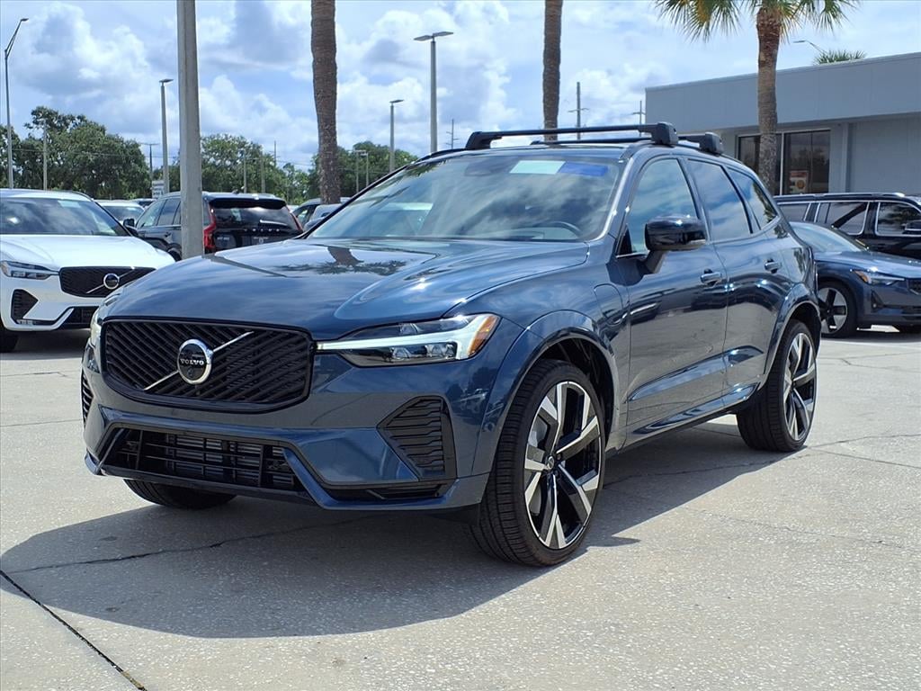 New 2026 Volvo XC60 plug-in hybrid T8 Ultra SUV