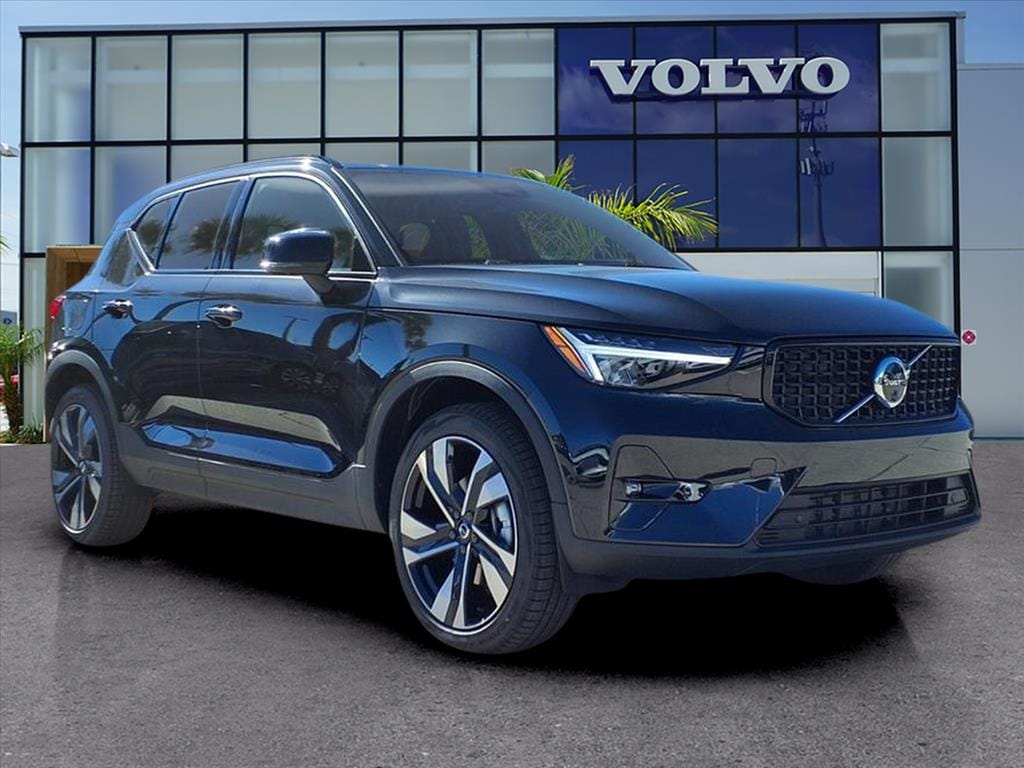 2026 Volvo XC40 Plus