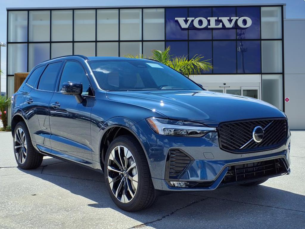 2026 Volvo XC60 Plus's photo